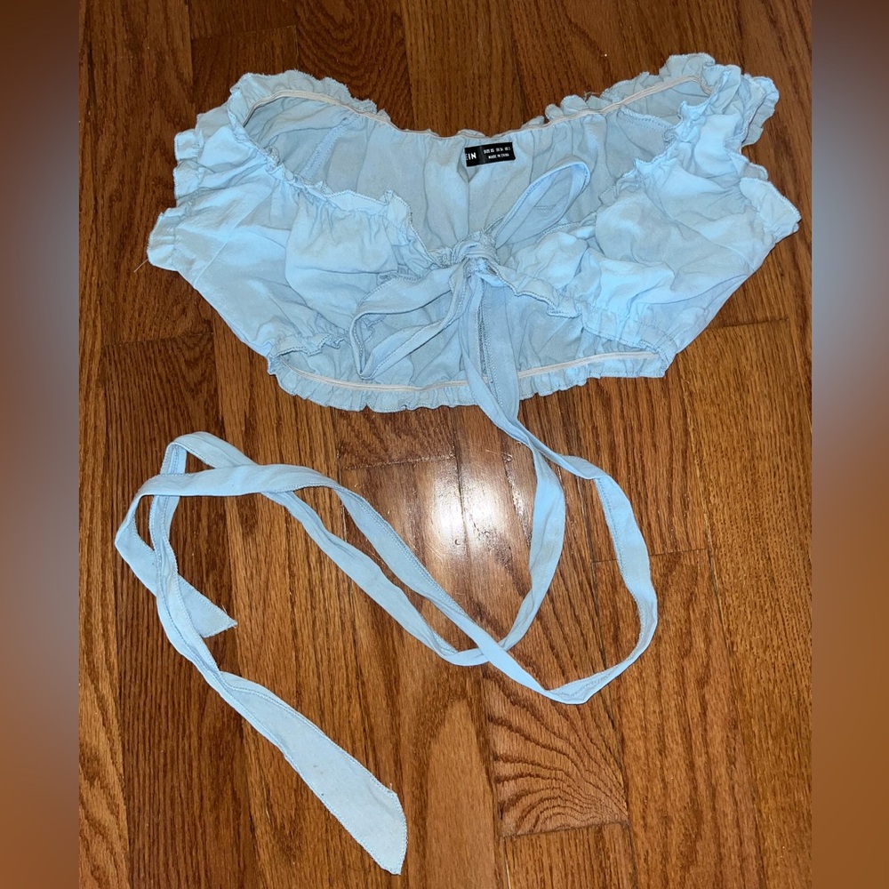 Cropped bow ribbon wrap short sleeve top